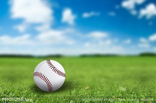 baseball_on_green_field_sjpg12535.jpg